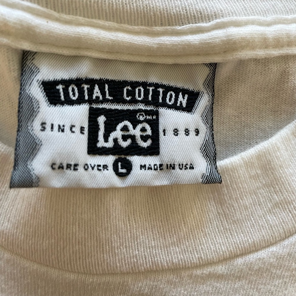 VINTAGE 90s LEE “TOTAL COTTON” PATRIOTIC GRAPHIC TEE Size L Red White Blue Gold - Picture 13 of 16